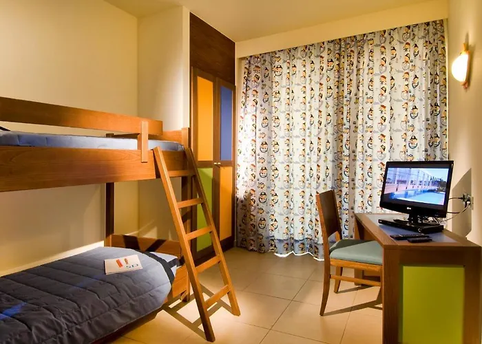 Ξενοδοχείο Blue Lagoon 5*