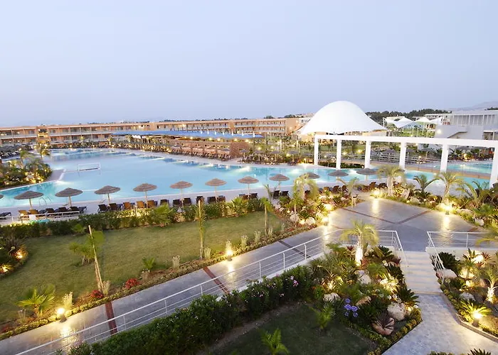 Blue Lagoon Ξενοδοχείο 5*