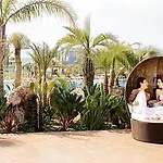 מלון Blue Lagoon