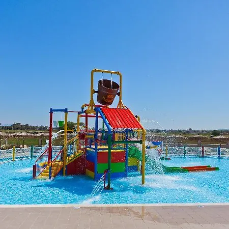 Blue Lagoon 5* מרמרי