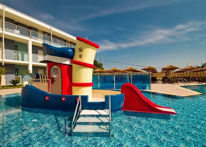 Blue Lagoon Hotell 5*